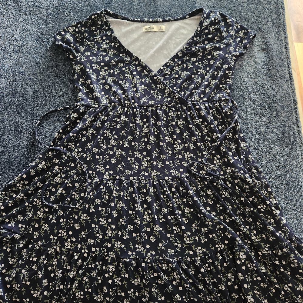 Hollister Floral Navy Dress